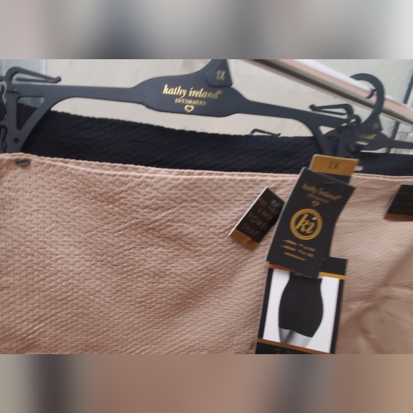 NWT Kathy Ireland Intimates Full Figure 2PK POWER Shaping Shorts. 1X & 2X.$35 Ea - Picture 8 of 13